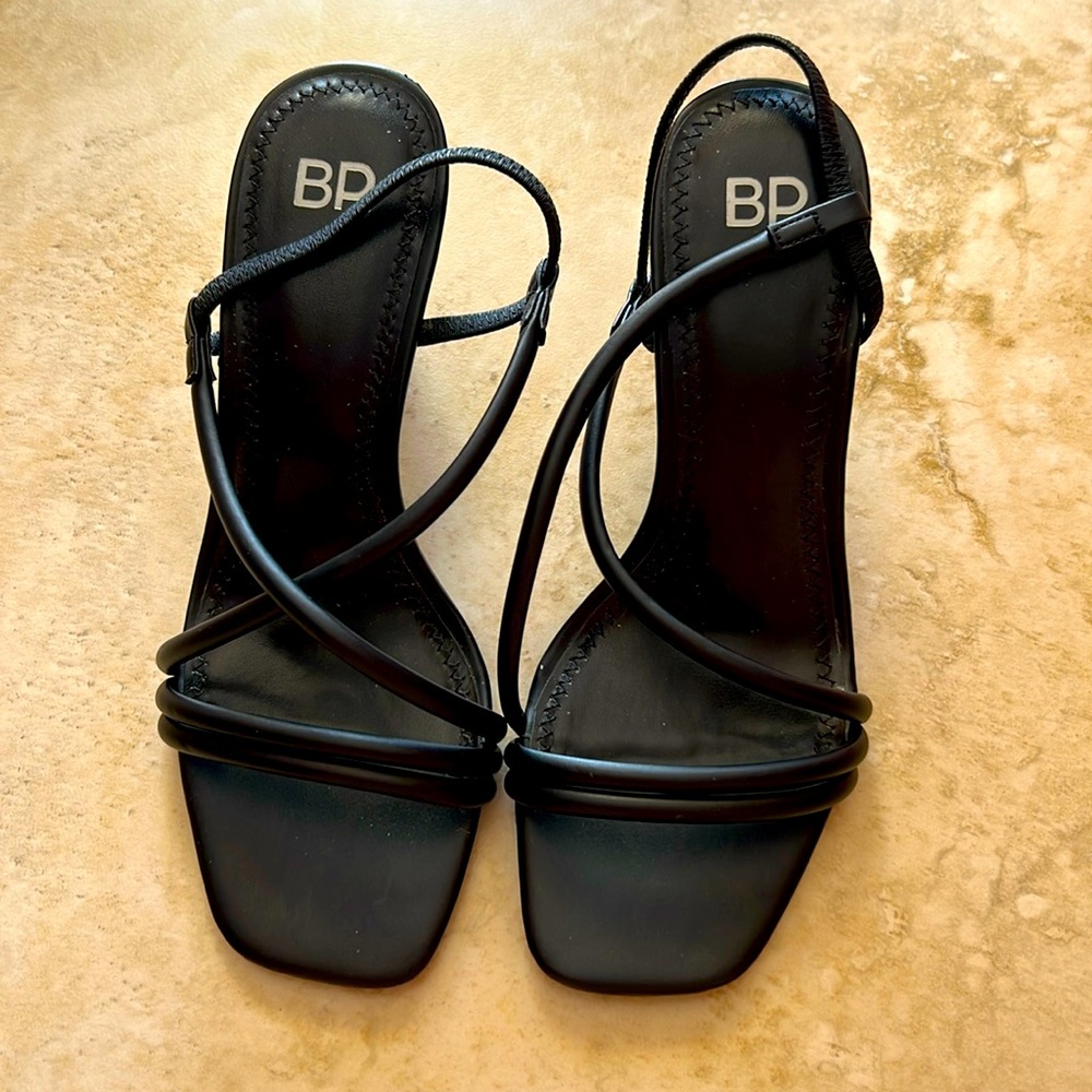 Bp black open toe heeled shoes